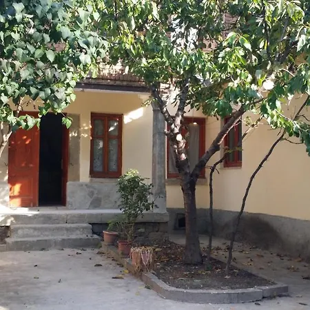 1926 * Korce